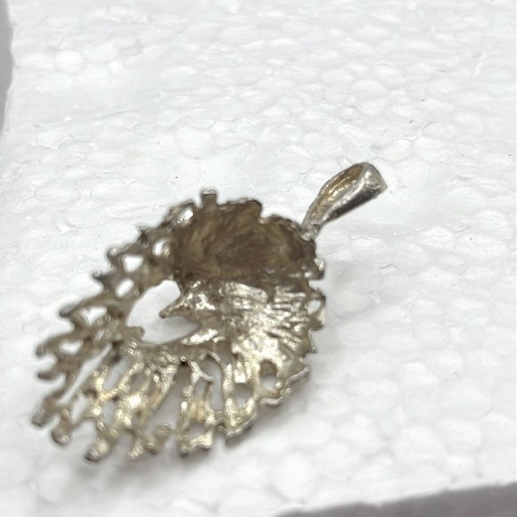 Artisan Lion Head Pendant Sterling Silver Diamond Cut Textured Lion Necklace - Picture 12 of 14